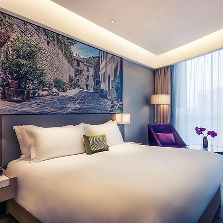 Mercure Shanghai Hongqiao Railway Station Exterior photo
