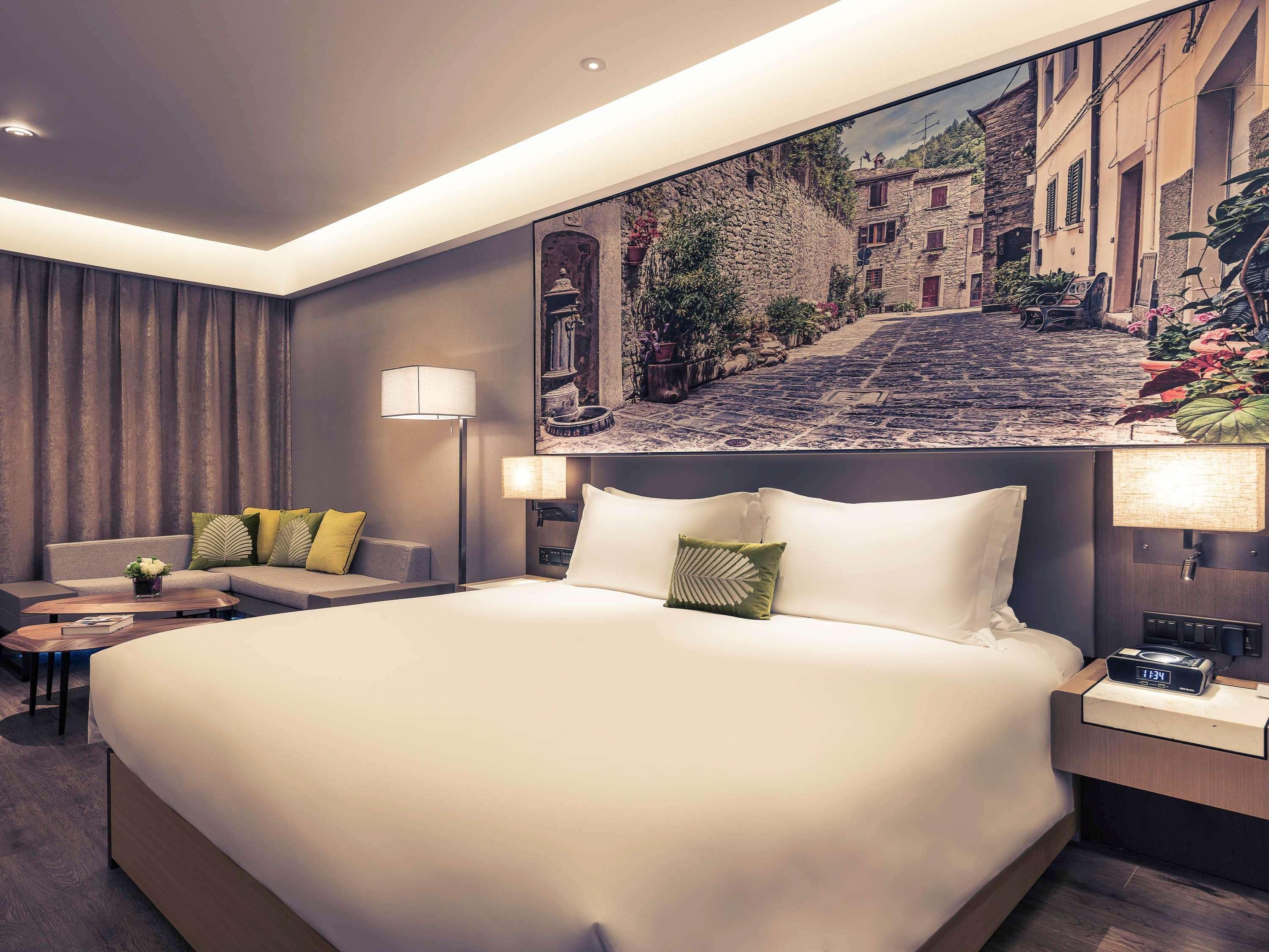 Mercure Shanghai Hongqiao Railway Station Exterior photo