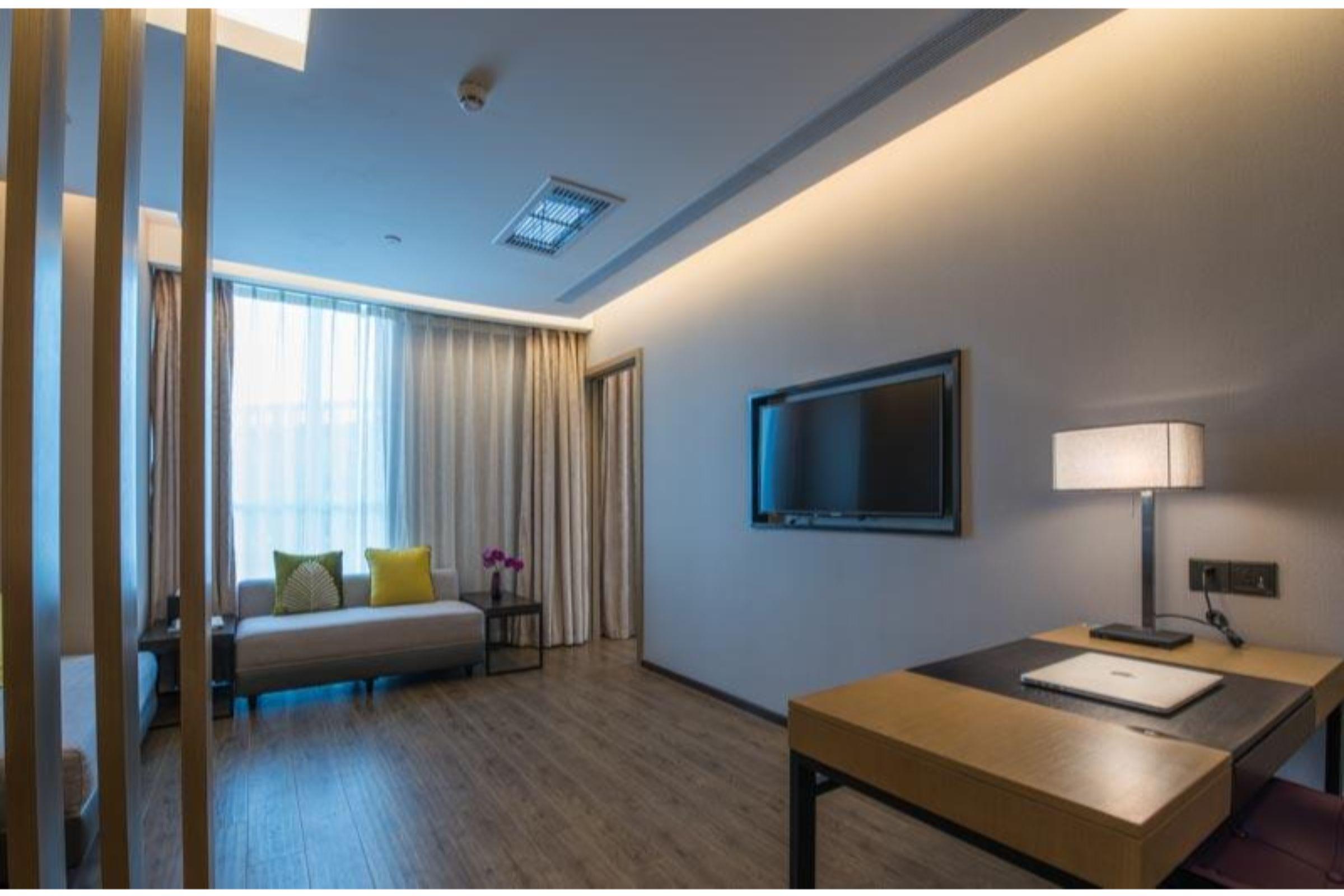 Mercure Shanghai Hongqiao Railway Station Exterior photo